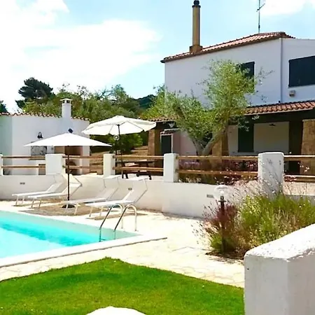 Melissa Per 6 Persone Con Piscina E Giardino וילה אלגהרו
