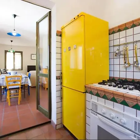 Melissa Per 6 Persone Con Piscina E Giardino ألغيرو