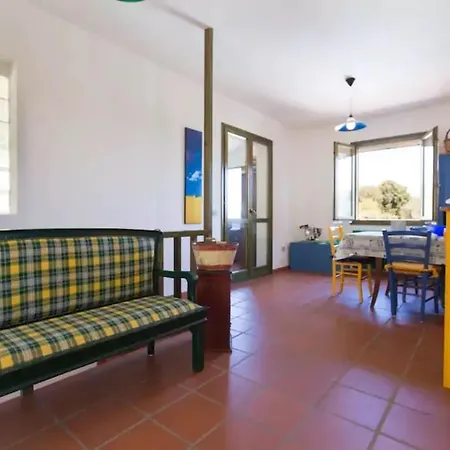 Melissa Per 6 Persone Con Piscina E Giardino וילה *
